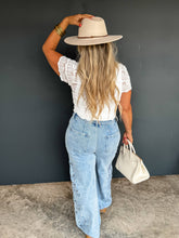 Load image into Gallery viewer, Farah Floral WIDE LEG JEAN