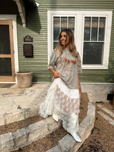 Load image into Gallery viewer, BLOOMING MAXI SKIRT
