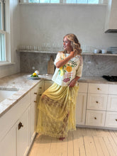 Load image into Gallery viewer, BLOOMING MAXI SKIRT
