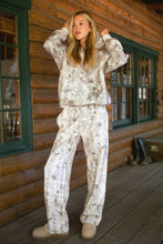 Load image into Gallery viewer, Light Camo Hoodie &amp; Pants Set
