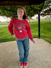 Load image into Gallery viewer, 1869 RED W/ GREY BORDER PULLOVER (Women’s Medium)
