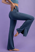 Load image into Gallery viewer, Coda Yoga Pants
