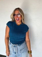 Load image into Gallery viewer, SPRING HARLEY CAP SLEEVE BASIC TOP
