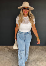 Load image into Gallery viewer, Farah Floral WIDE LEG JEAN
