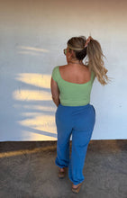 Load image into Gallery viewer, FLOWER POWER JOGGERS

