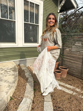 Load image into Gallery viewer, BLOOMING MAXI SKIRT
